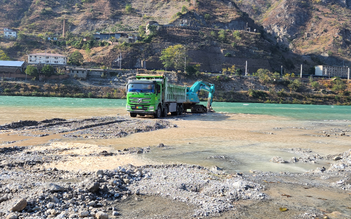 绿色转型，效益飞跃 | 四川客户点赞凯发k8天生赢家一触即发新能源自卸车